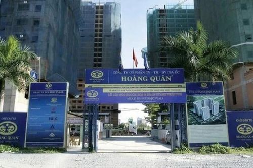 Địa ốc Hoàng Quân bị ngân hàng siết nợ 26 thửa đất tại Tp.HCM