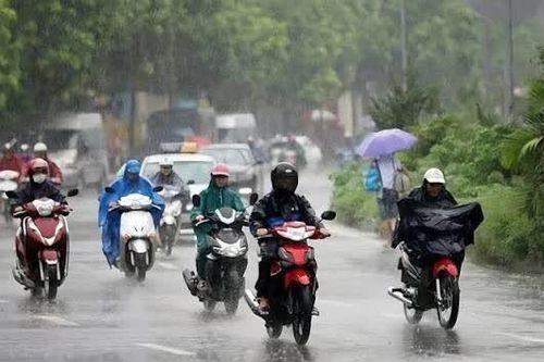 Không khí lạnh đầu mùa tràn xuống, miền Bắc và Trung Bộ mưa dông