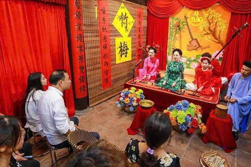 Đưa di sản lên không gian số