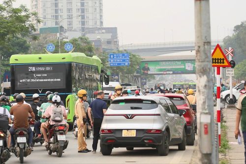 Tăng cường xử lý vi phạm dừng, đỗ khu vực nội đô
