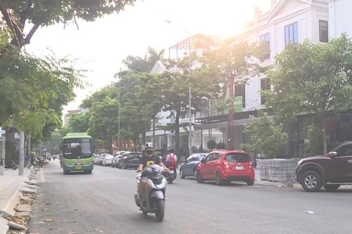 Phường Hà Đông: Xe dừng, đỗ lộn xộn, gây mất mỹ quan