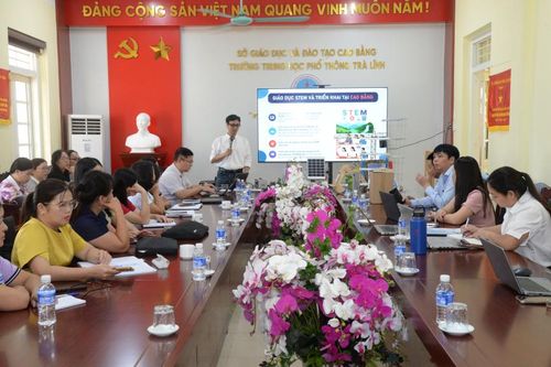 Tập huấn chuyên sâu về giáo dục STEM cho Trường Tiểu học Hùng Quốc và Trường THPT Trà Lĩnh