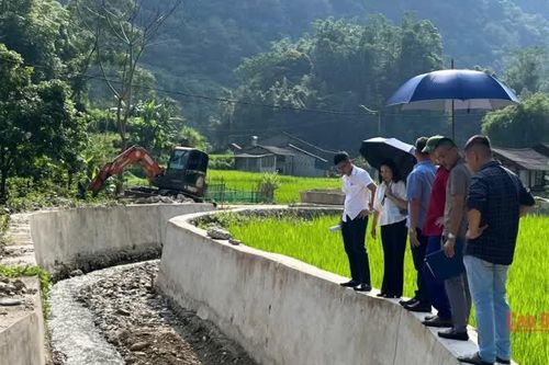 Giám sát việc triển khai nguồn Quỹ Cứu trợ tỉnh tại 2 xã Quang Trung và Độc Lập
