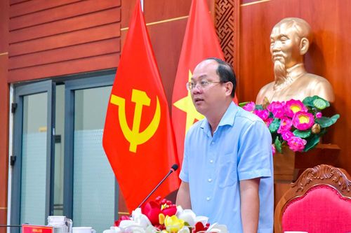 Lấy hiệu quả công việc và chất lượng phục vụ Nhân dân làm thước đo
