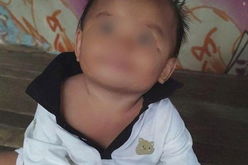 Vụ bé gái 11 tháng tuổi mất tích tại sạp quần áo 0 đồng ở An Giang: Hành động 'lạ' của cặp đôi đi xe máy