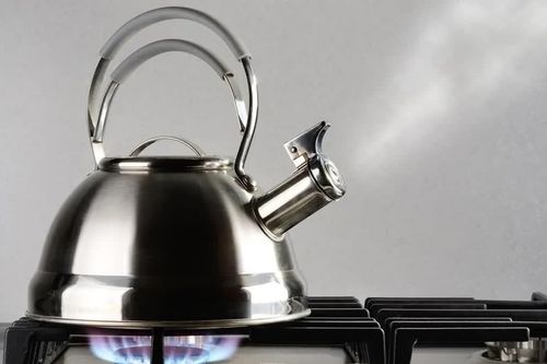 Dùng nước máy đun sôi hàng ngày, đừng bỏ qua 5 điều nhỏ này để nước sạch hơn