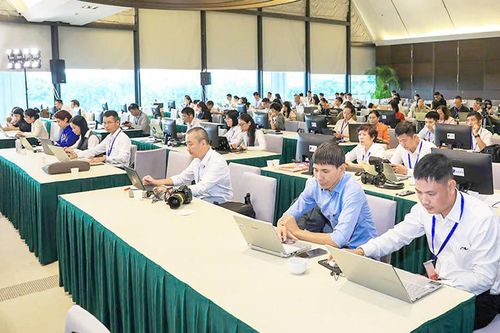 Để thông tin chính thống là dòng chủ lưu