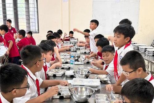 Đại Thanh: Kiểm tra đột xuất công tác tổ chức bữa ăn bán trú học đường