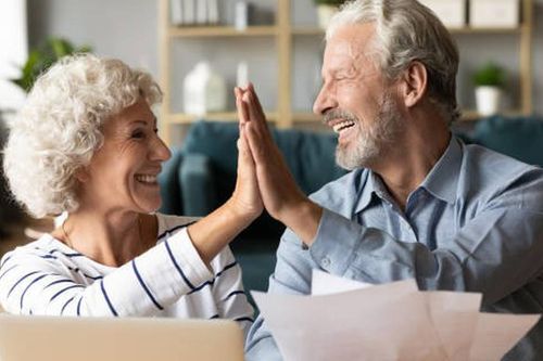Về già, có con cái chưa đủ: 3 điều này mới giúp tuổi già sống chủ động, an yên