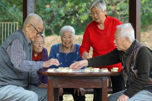 Về già tôi mới hiểu: Đời người đừng kỳ vọng 5 điều, càng chấp niệm càng khổ