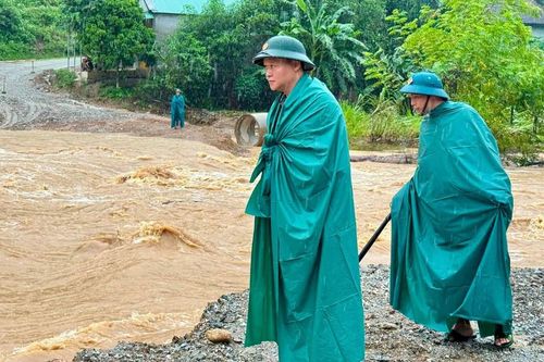 Nghệ An tăng cường phương án y tế bảo vệ người dân trước mưa lũ