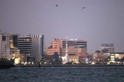 Iran mở rộng vùng cấm hàng hải ra ngoài eo biển Hormuz