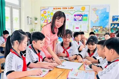 Cả nước dự kiến giảm hơn 18.900 đầu mối trường công lập sau sáp nhập
