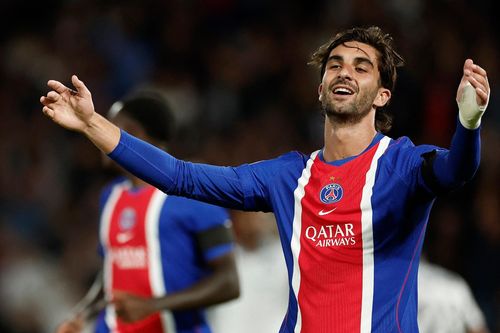 PSG 5-1 Slovan Bratislava: Ferran Torres lập hat-trick