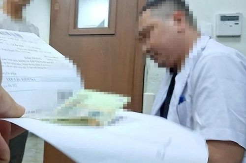 Bộ Y tế yêu cầu BV E xác minh tin 'muốn nhanh phải kẹp tiền vào sổ'