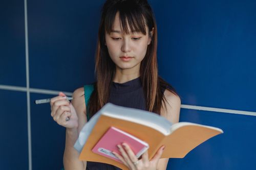 Khả năng đọc của học sinh Hàn Quốc giảm mạnh, do mạng xã hội?