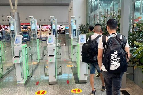 Trục xuất 4 công dân nước ngoài hoạt động không đúng mục đích nhập cảnh