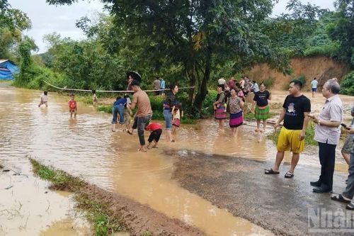 Lâm Đồng: Học sinh một số điểm trường ở Tà Đùng nghỉ học do ngập lụt