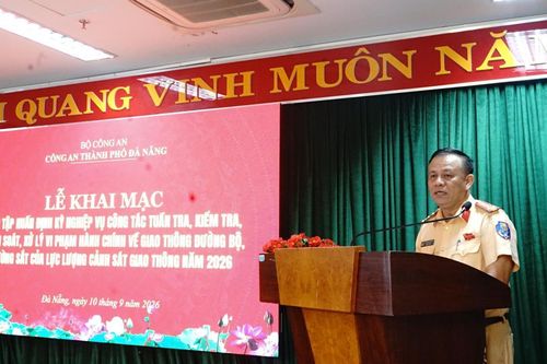 Tập huấn nghiệp vụ định kỳ cho hơn 300 Cảnh sát giao thông
