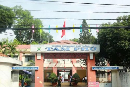 Trường THPT Tam Phú bác tin vận động tài trợ gần 1 tỷ đồng