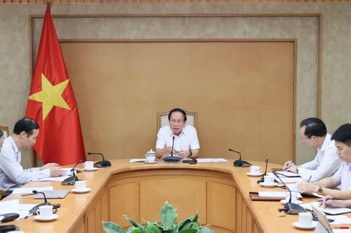 Để thiếu SGK, Phó Thủ tướng yêu cầu Bộ GD-ĐT xác định rõ trách nhiệm, nghiêm túc rút kinh nghiệm