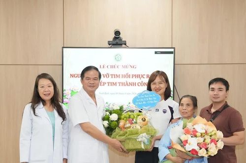 10 phút giành sự sống cho người phụ nữ vỡ tim sau nhồi máu