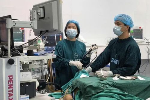 Tự ý ngừng thuốc viêm gan B, người đàn ông 67 tuổi suy gan cấp