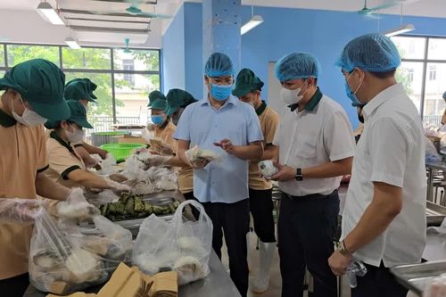 Hà Nội xử lý việc cung cấp chậm suất ăn bán trú tại Trường Nguyễn Quý Đức