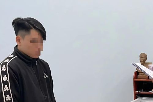 Đối phương đã nhận lỗi và xin bồi thường, 2 thiếu niên vẫn rút dao tấn công