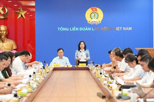 Kỷ niệm 100 năm Công đoàn Việt Nam: Nâng cao vị thế, uy tín và sức hấp dẫn