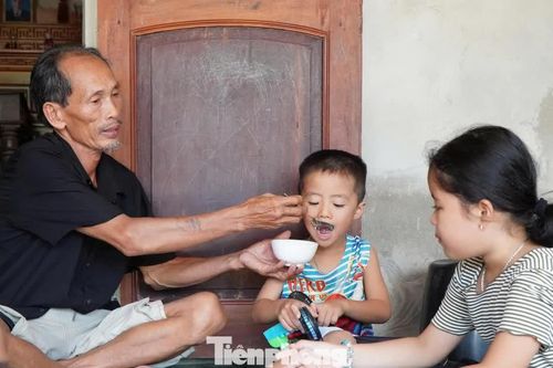 Gia cảnh thương tâm của cô giáo phải cắt cụt chân vì gặp nạn lúc cứu bé 2 tuổi