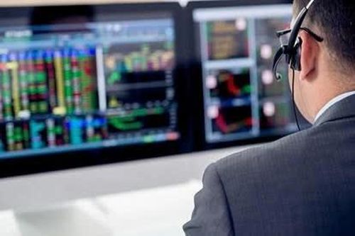 Nâng hạng thị trường chứng khoán đến gần, khi nào vốn ngoại 'đổ bộ'?