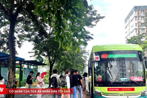Thêm 13 xe buýt phục vụ sinh viên ĐHQG TP.HCM giờ cao điểm