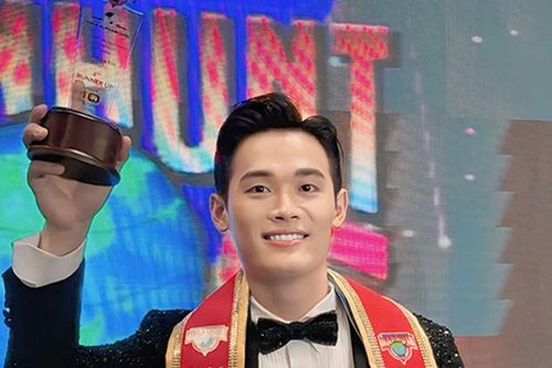 Chàng trai cao 1,86m từng là giám đốc marketing trở thành á vương quốc tế