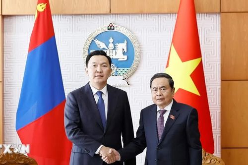 Chủ tịch Quốc hội Trần Thanh Mẫn hội kiến Thủ tướng Mông Cổ
