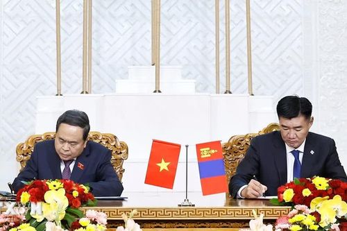 Quốc hội Việt Nam và Quốc hội Mông Cổ ký Bản ghi nhớ hợp tác