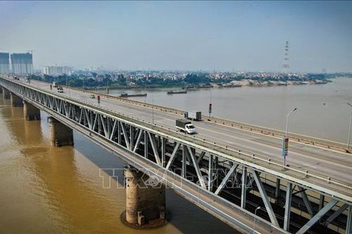 Hà Nội phân luồng cầu Thăng Long, hạn chế xe tải và xe khách từ 15/9