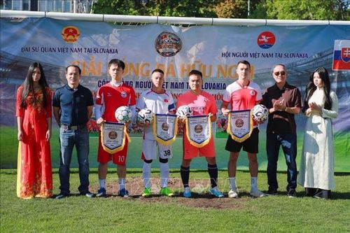 Lan tỏa tinh thần đoàn kết của người Việt tại Slovakia
