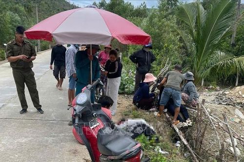 Điều khiển xe mô tô khi chưa đủ tuổi, hai học sinh tự gây tai nạn thương vong