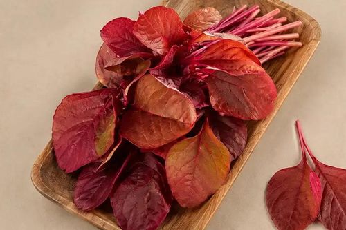 Rẻ bèo, loại rau giàu sắt ngang thịt bò, chợ Việt bán đầy: Rau gì mà bổ dưỡng đến vậy?