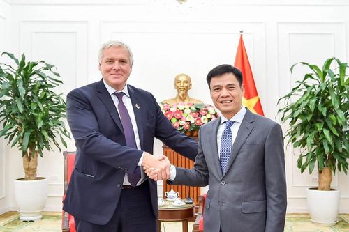 Việt Nam - Canada tăng cường hợp tác trong các lĩnh vực ưu tiên