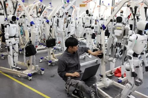 Vượt kỷ lục Usain Bolt, nhà vô địch robot Trung Quốc hướng tới công việc thực tế