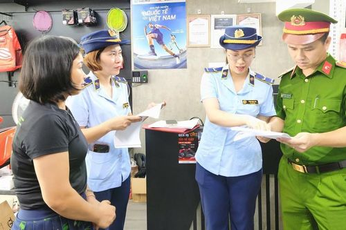 Xây dựng môi trường không thuốc lá thành chuẩn mực trong gia đình, trường học và cộng đồng
