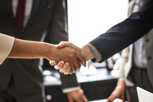 Khi ngân hàng ngoại 'bén duyên' Việt, chuyện hợp tan phía sau dòng vốn