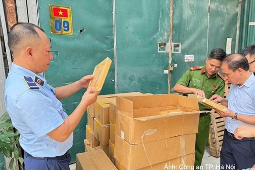 Hà Nội phát hiện cơ sở bán hơn 7.500 bánh Trung thu không rõ nguồn gốc