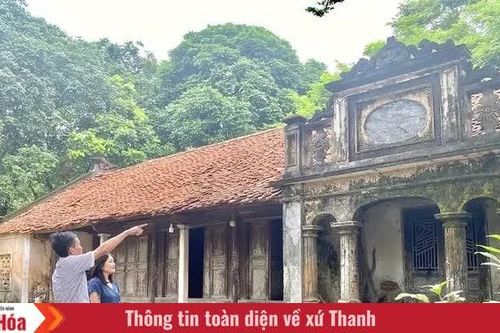Ngôi nhà gỗ lim kể chuyện thời gian