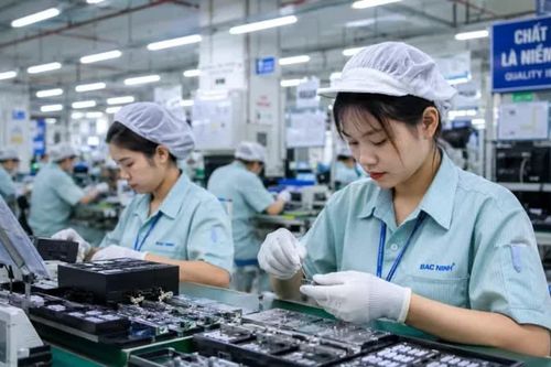 Lao động giá rẻ không còn đủ sức hút FDI công nghệ cao