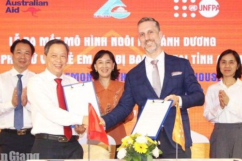 An Giang nhân rộng mô hình hỗ trợ, bảo vệ nạn nhân bạo lực gia đình