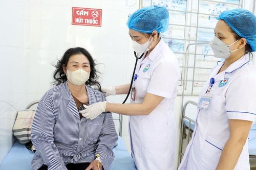 Kiểm soát nhiễm khuẩn, tránh lây nhiễm chéo
