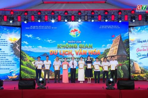 Vinh danh các gian trưng bày tiêu biểu tại Triển lãm “Không gian Du lịch, Văn hóa - Hội nhập và lan tỏa”